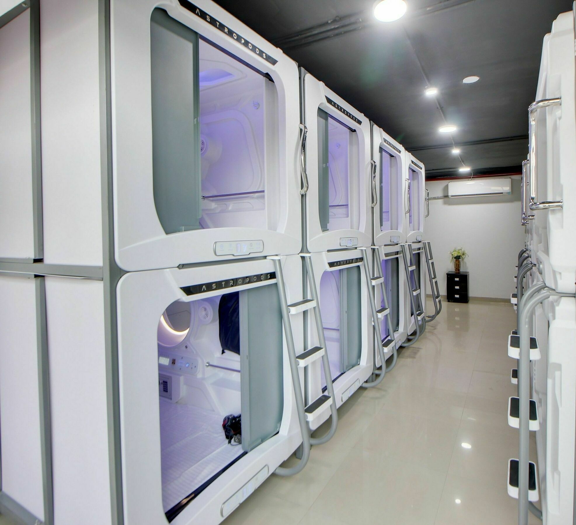 Hotel Astropods Airport, Mumbai. Ngoại thất bức ảnh